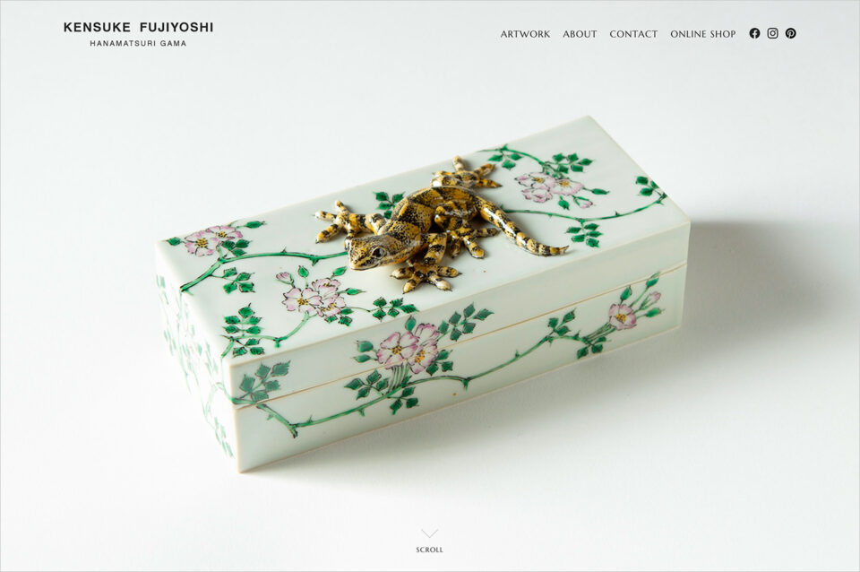 KENSUKE FUJIYOSHI – HANAMATSURI GAMA / 花祭窯　藤吉憲典ウェブサイトの画面キャプチャ画像
