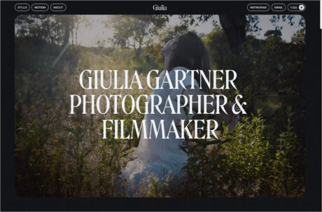 Giulia Gartner — Photographer & Filmmakerウェブサイトの画面キャプチャ画像