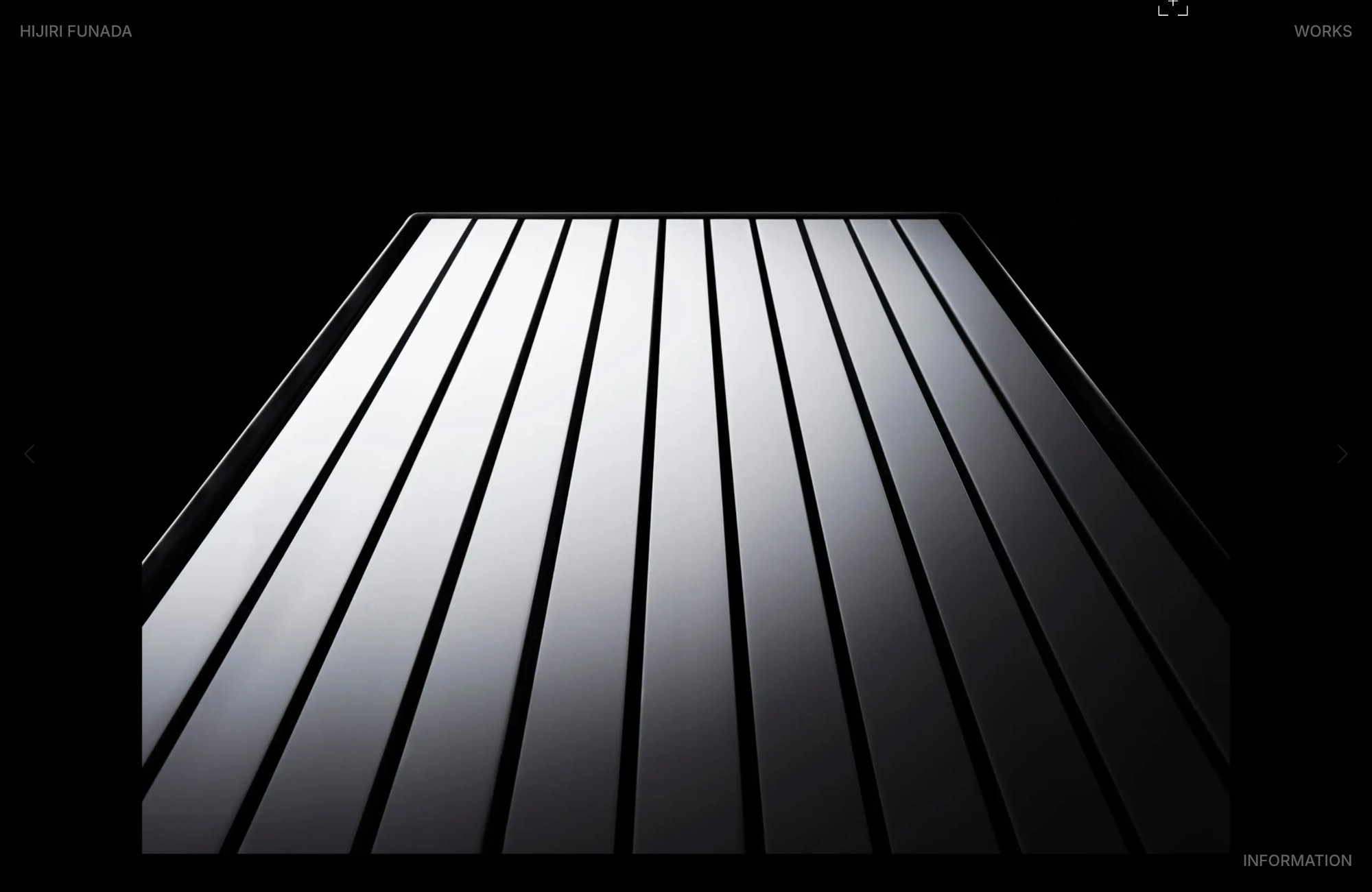 HIJIRI FUNADA – フォトグラファーウェブサイトの画面キャプチャ画像